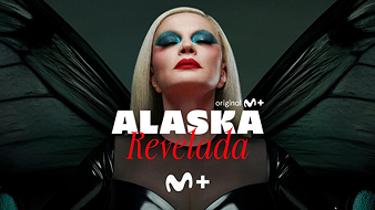 Poster del programa Alaska Revelada con ella en el centro de la imagen